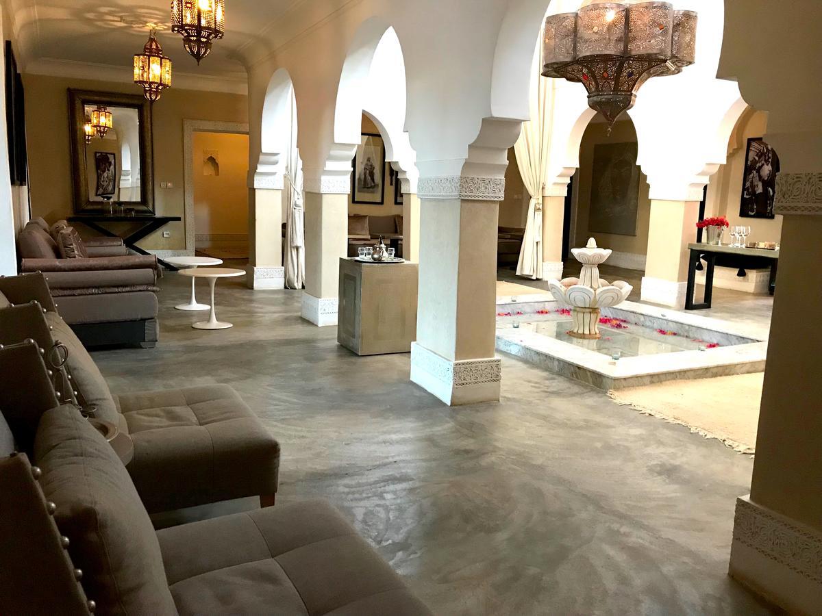 マラケシュ Palais Souadヴィラ エクステリア 写真
